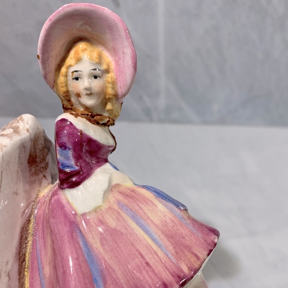 ‘Flirting’ miniature figurine bookends boy meets girl pretty colours and details - Picture 4 of 10